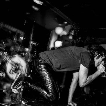 • THE UNDERSUBS • Magazine Club11/12/15